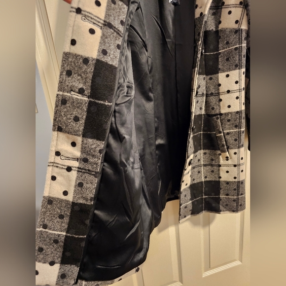 COPY - Isaac Mizrahi Polka-dot Plaid Coat- Size 8 - Picture 10 of 12